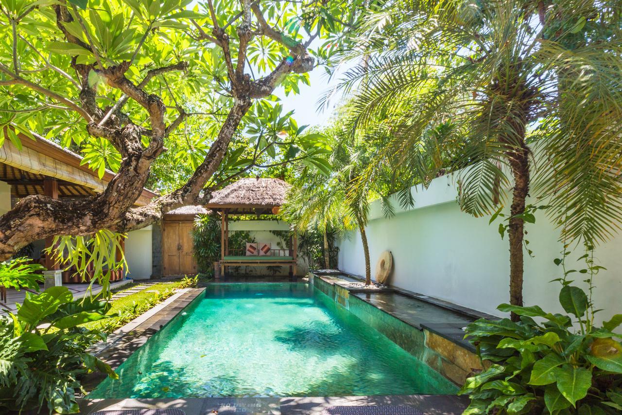 Villa Aisha ซานูร์ ภายนอก รูปภาพ