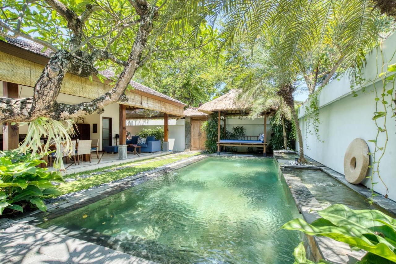 Villa Aisha ซานูร์ ภายนอก รูปภาพ